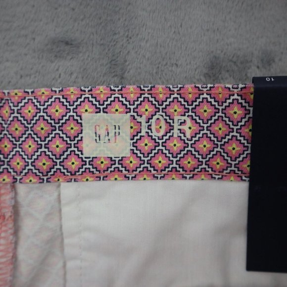 Gap Shorts Womens 10 Pink Flat Front Hot Pants Slash Pocket Button Zip Geometric - Picture 2 of 16